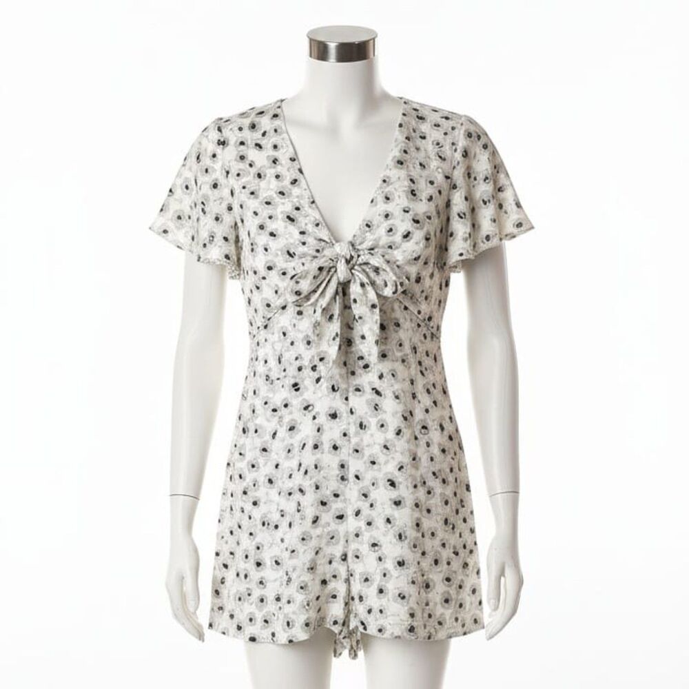 LUC&CE Floral Romper Flutter Sleeve Tie Bosom Jumpsuit Playsuit Sz S